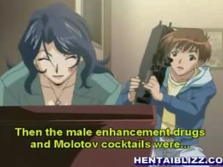 Sebuah pistol di mulut initiates animasi pornografi gadis alat kemaluan wanita basah