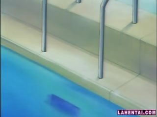 Hentai aprósütemény -ban fürdőruha jelentkeznek szar -ban a medence