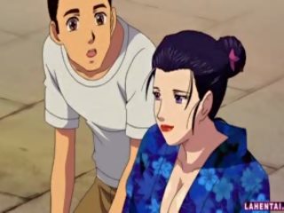 Hentaï geisha obtient gangbanged et facialed en plein air