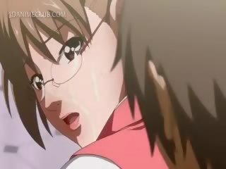 Slutty animen särdrag förför tonårs pinn för trekanter